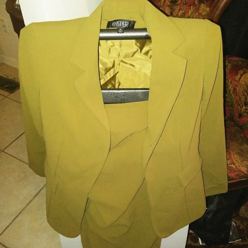 Kasper Jacket and Slacks